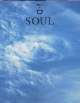 Soul i-D  : 300 of i-D's best loved international contributors and collaborators share their ideas and thoughts on contemporary values