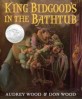 King bidgoods in the bathtub