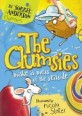 The Clumsies (2) - The Clumsies Make a Mess of the Seaside (Paperback)