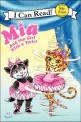 Mia and the Girl with a Twirl (Paperback)